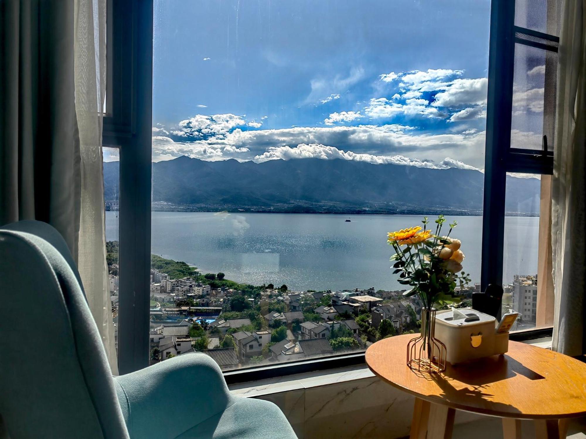 Dali Listening Sea View Villa大理听城海景别墅 Extérieur photo